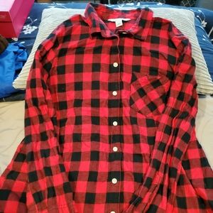 Old navy red and blk flannel excellent condition size large